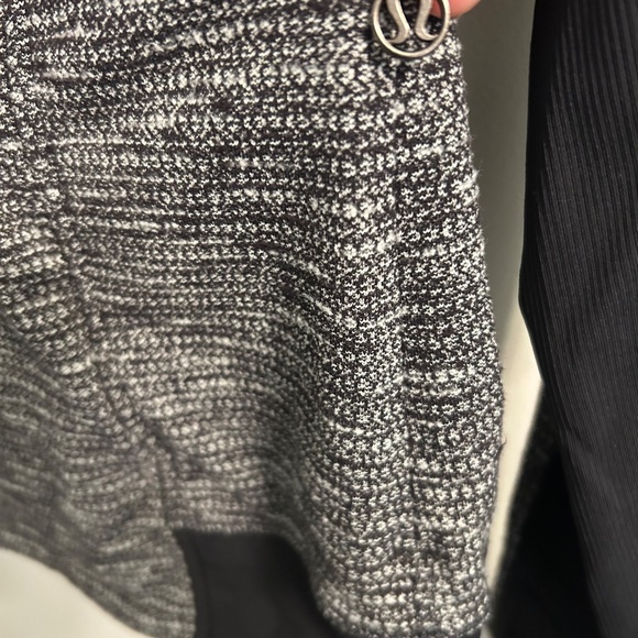 Lululemon Bhakti Yoga Jacket Size 10 - Picture 7 of 8